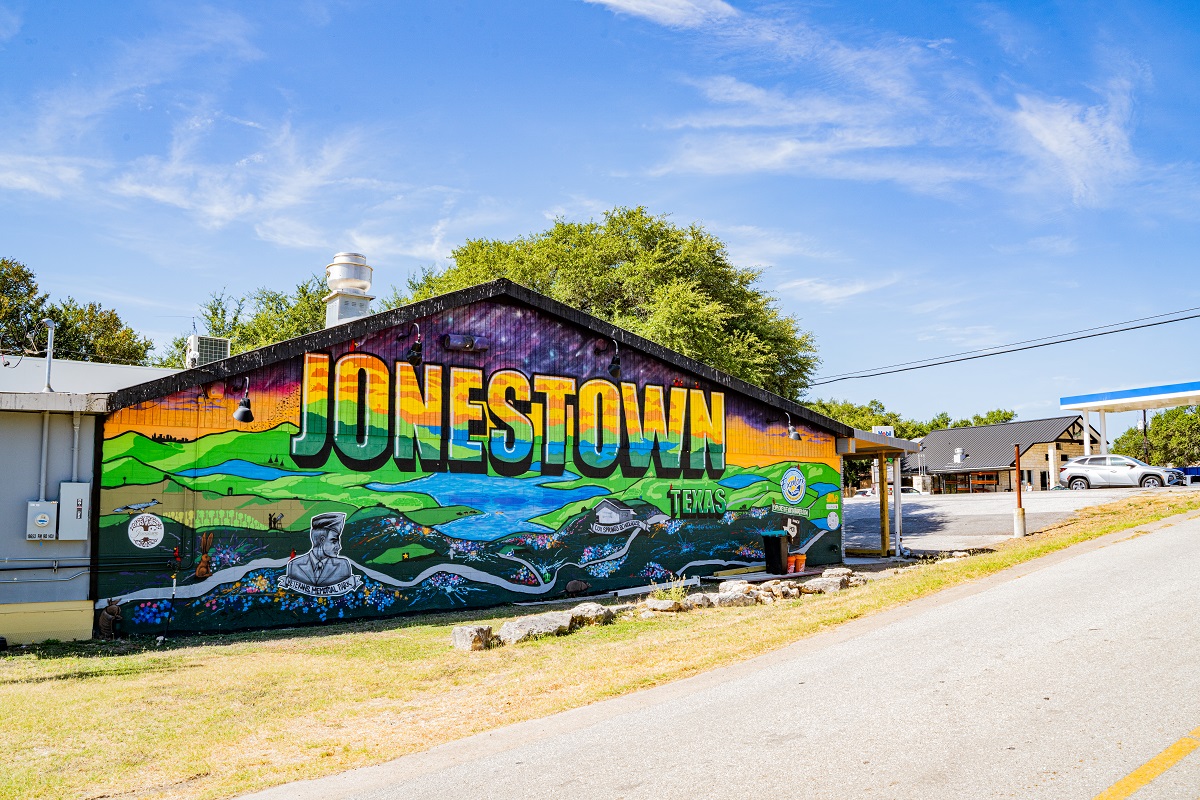 Jonestown painted mura