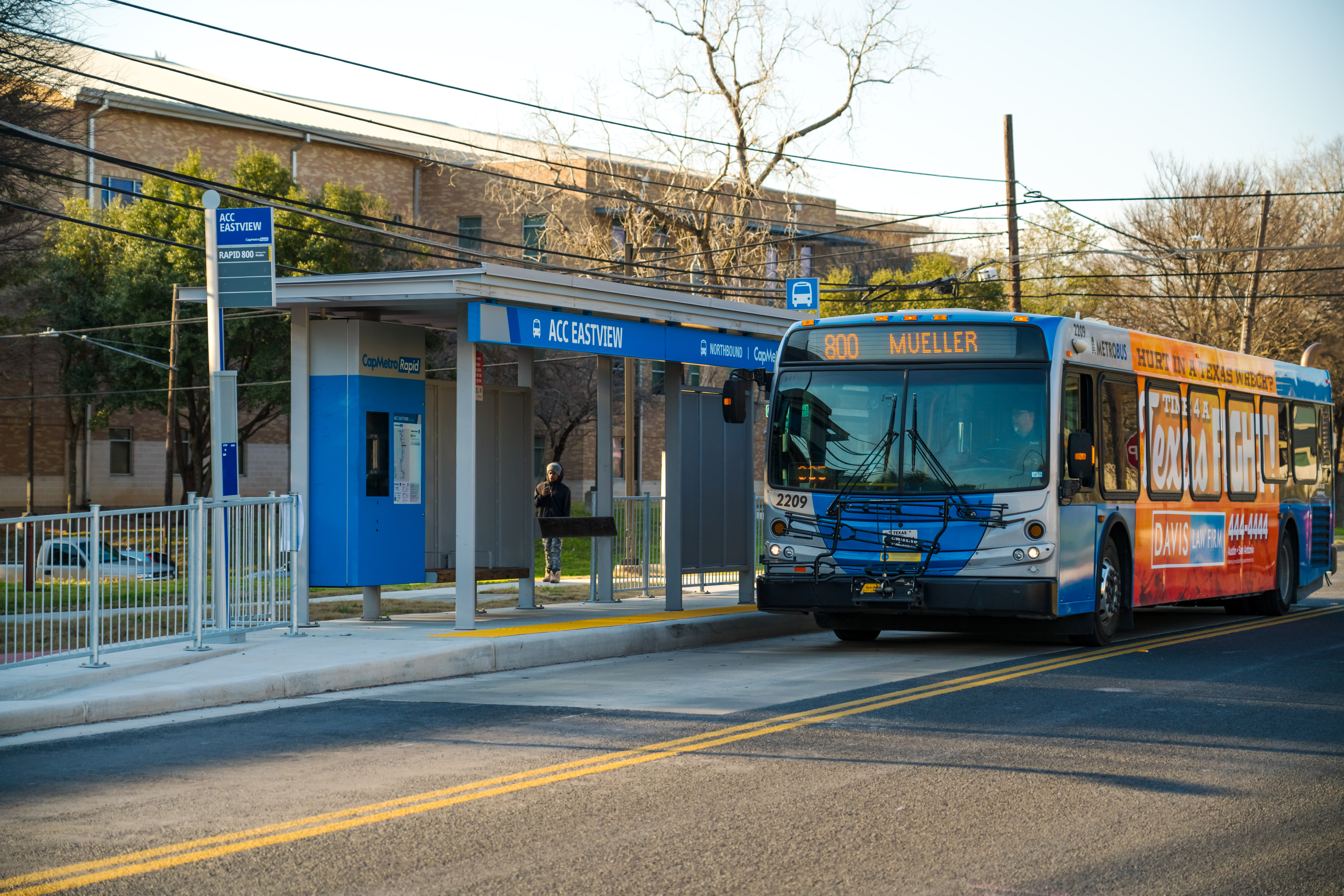 ACC Eastview Bus Stop Rapid 800